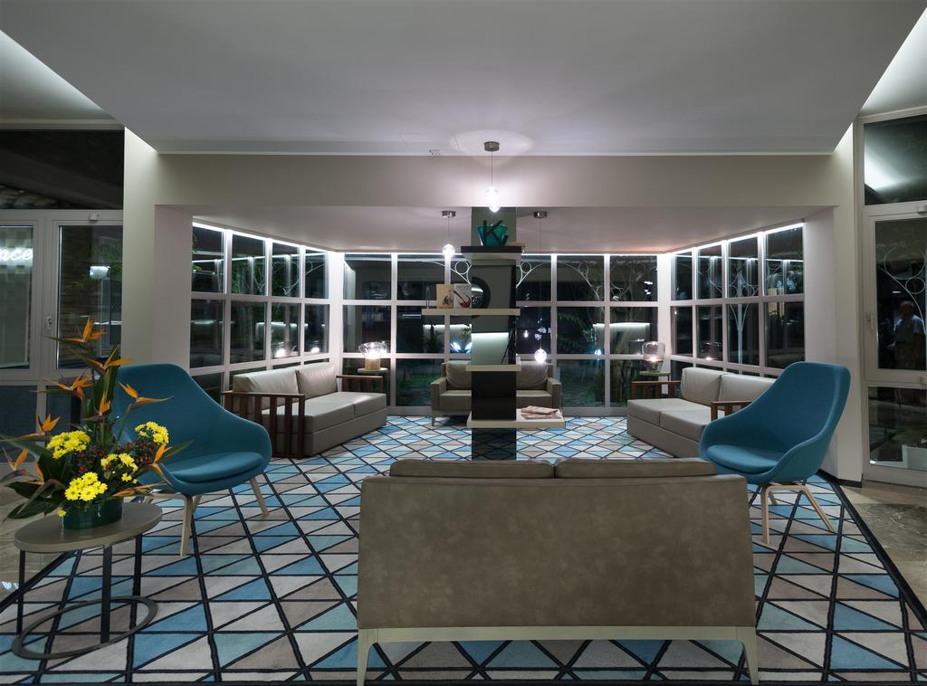 Hotel Lombardia Milaan Buitenkant foto